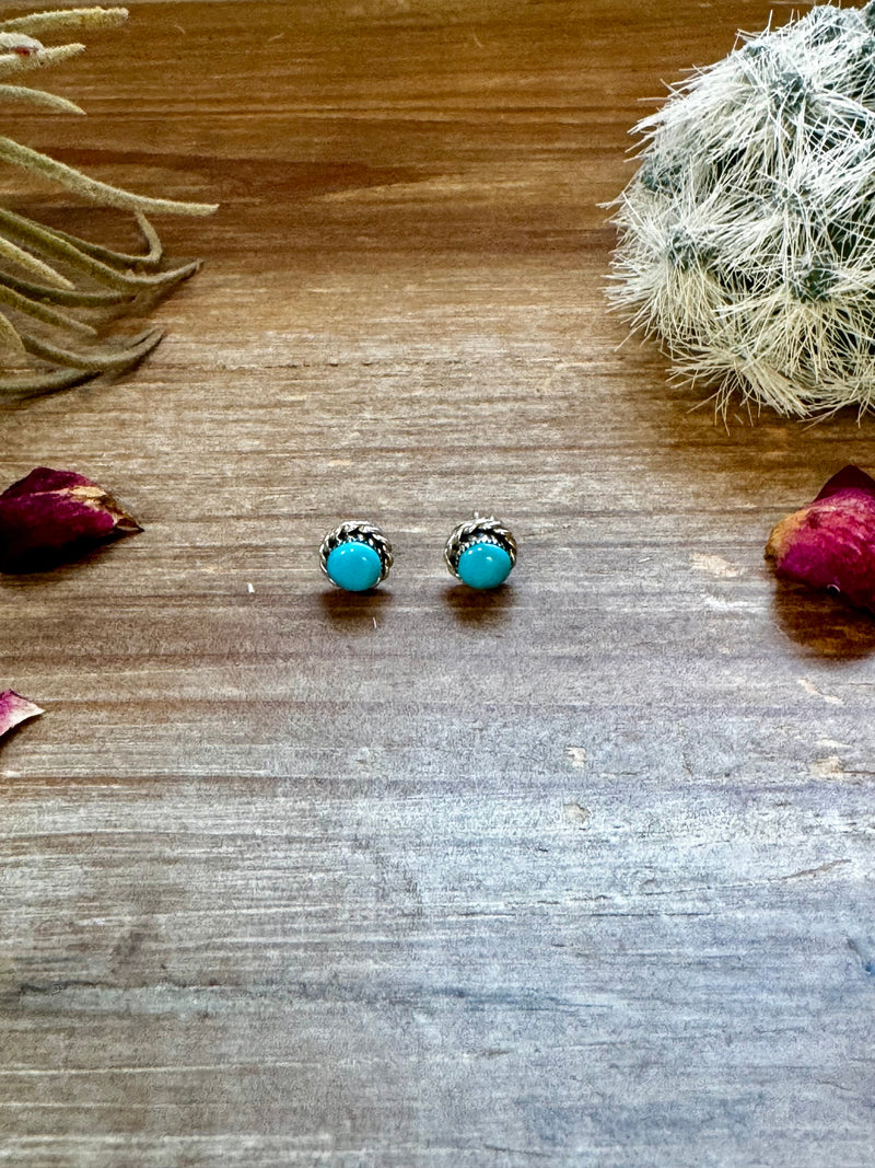 Stud round turquoise earrings