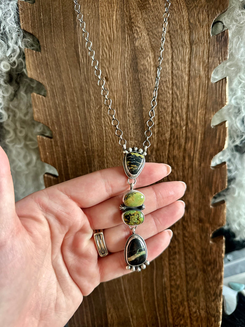 BlackJack Drop Stone Necklace