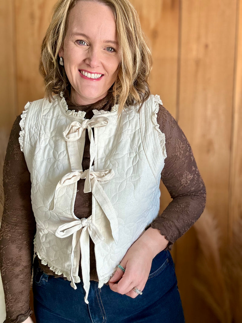 Floral Quilted Lace Trim Vest - Ecru