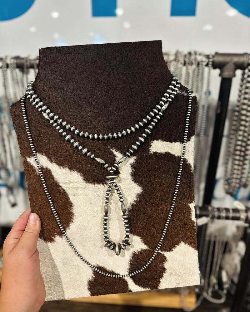 32" Jackal Navajo Pearl Necklace