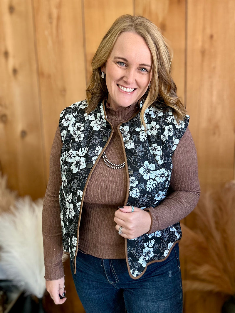 Scalloped Hem Floral Vest