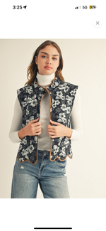 Scalloped Hem Floral Vest