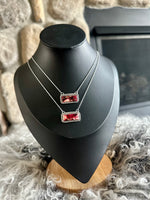 Dahlia Rose Mini Bar Necklace