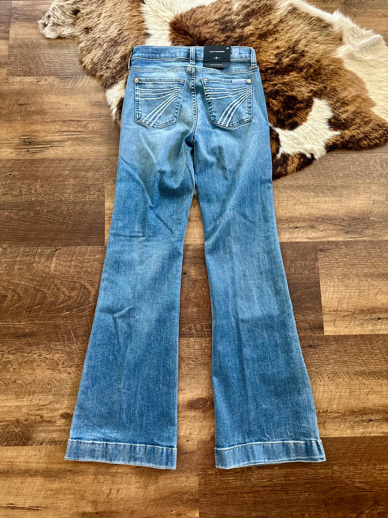 7FAM Dojo Pine - Light-wash with White Stitch