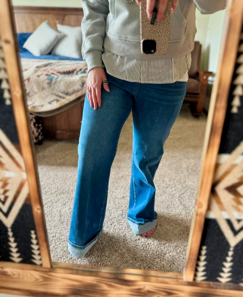 Risen Cuffed Wide Leg Jeans