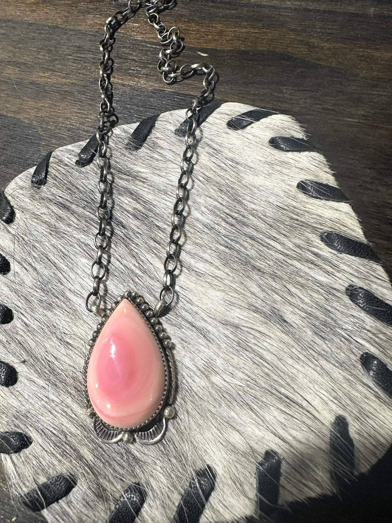 Pink Conch Teardrop Bar Necklace