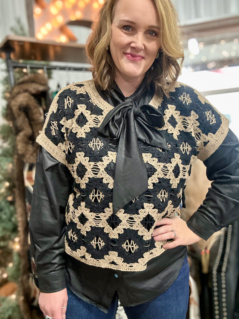 Wild West Weaves Top - Short Sleeve