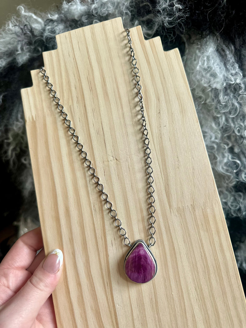 Purple Spiny Stone Chain Necklace