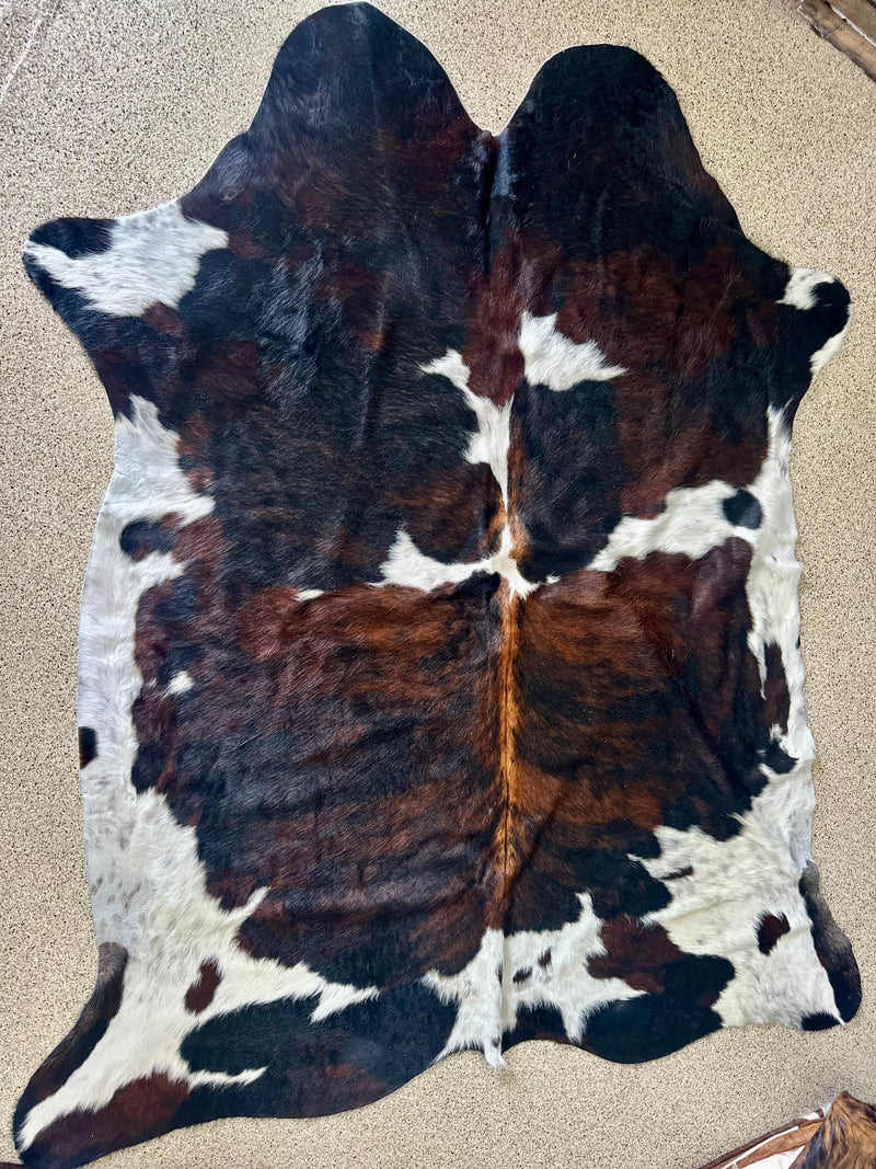 6 x 7 Tricolor Cowhide Rug