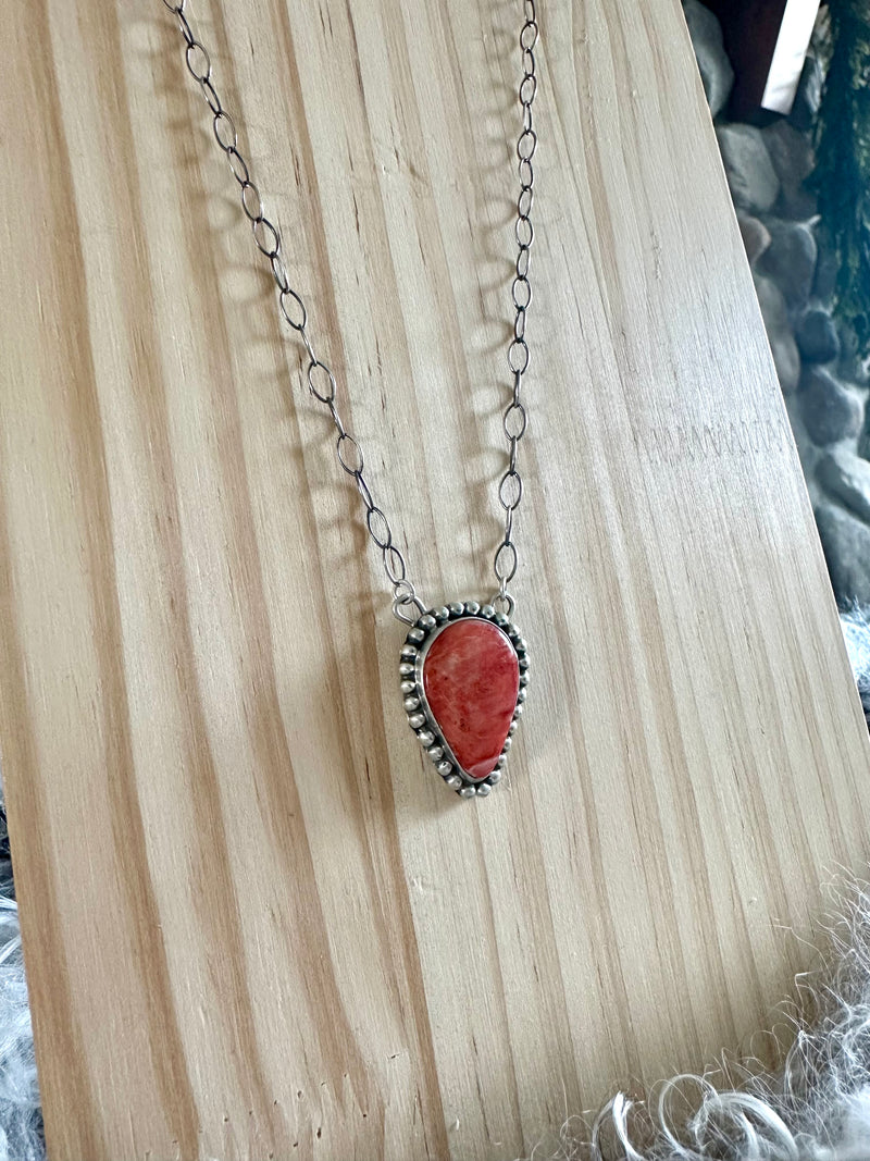 Spiny Oyster Stone Necklace