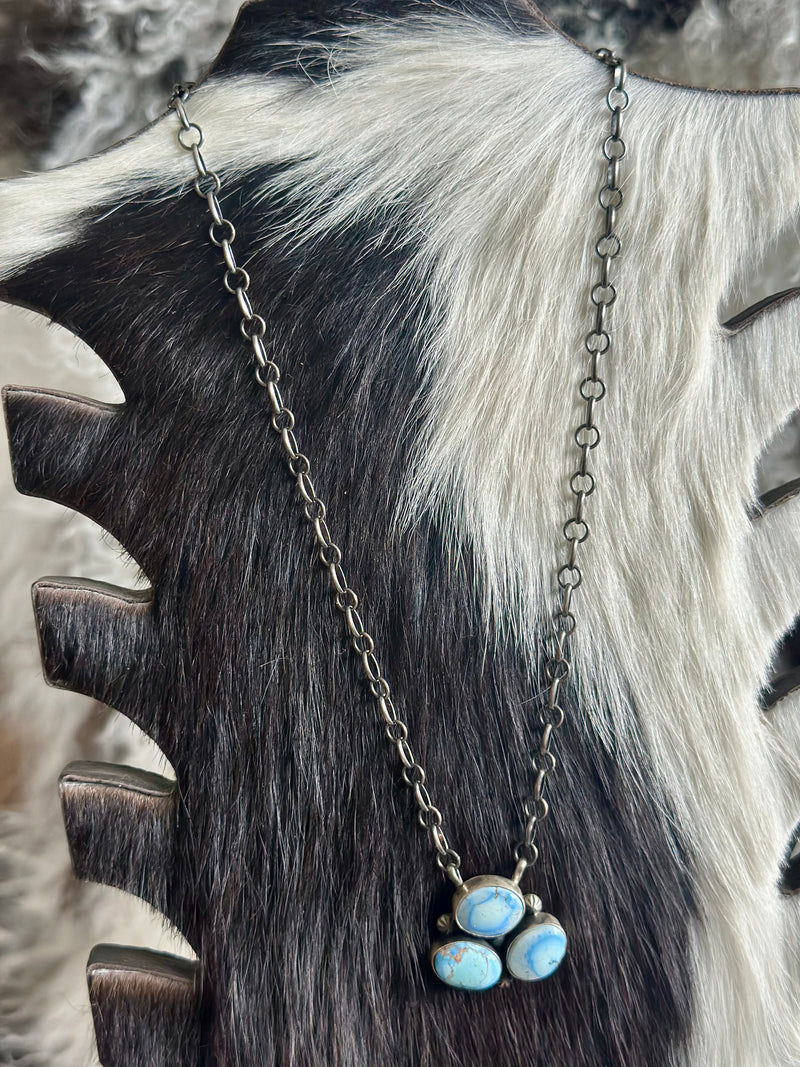 Golden Hills 3 Stone Necklace