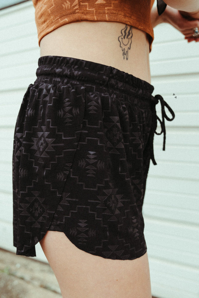 CHILLVILLE SHORTS *MIDNIGHT [M & L ONLY]