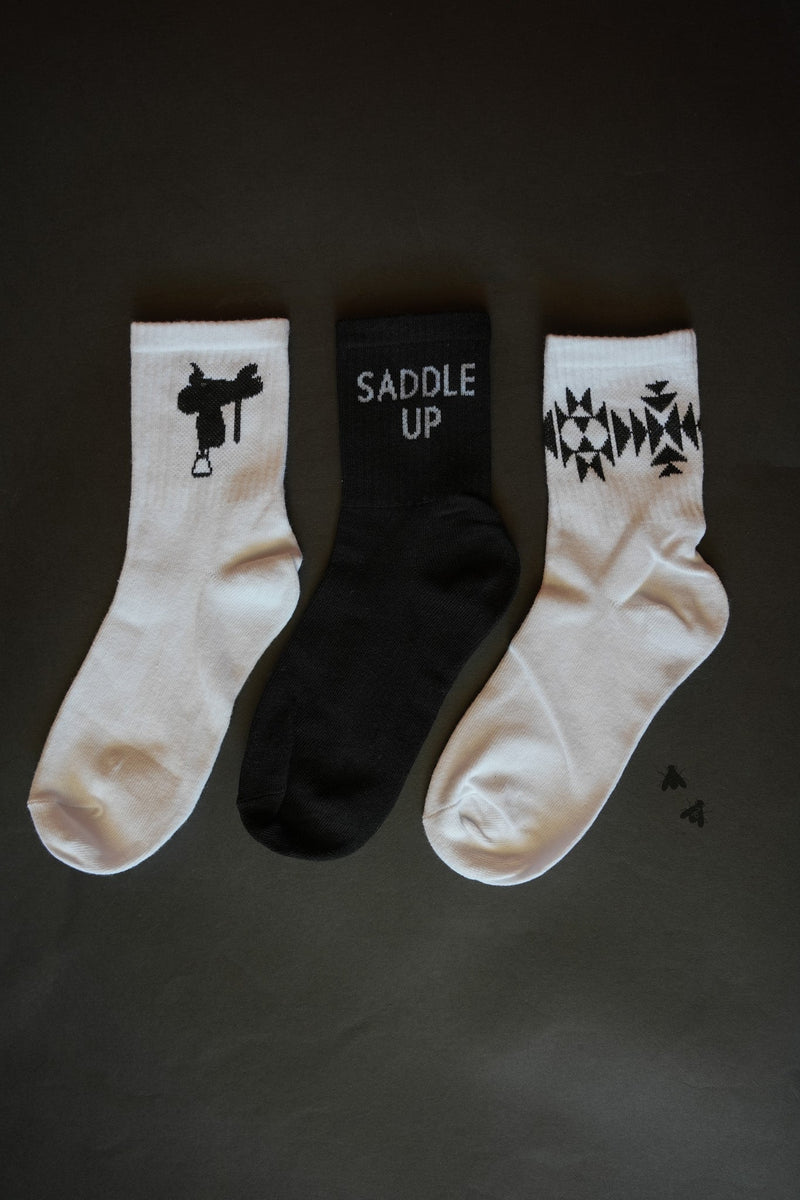 SOCK EM SILLY *SADDLE MONO